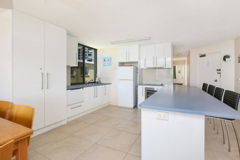 Eastbourne U6, 80 Esplanade. Golden Beach - Tourism Caloundra 1