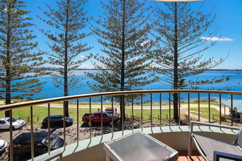 Eastbourne U6, 80 Esplanade. Golden Beach - Tourism Caloundra 3