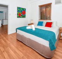 Easy Going Holiday Unit On McKenzie MK6