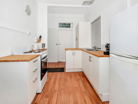 Easy Going Holiday Unit On McKenzie MK6 - Tourism Caloundra 3