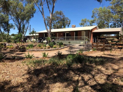 Echuca Retreat Holiday House - Tourism Caloundra 0
