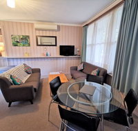 Elm Lodge Bright - Tourism Caloundra