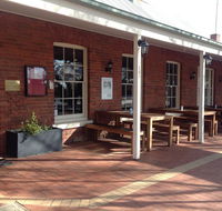 Emeu Inn Bed  Breakfast - Tourism Caloundra