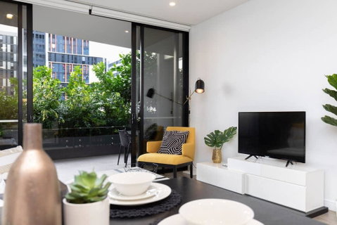 Emp - Work Remotely While Enjoying Your Stay - Tourism Caloundra 1