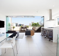 Enjoy Leafy Urban Outlooks in Modern Lifestyle Retreat - Tourism Caloundra