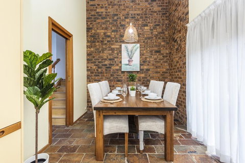 Epping 3BR 3BA Fast Wifi Easy Parking House - Tourism Caloundra 3