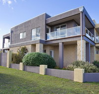 Esplanade Frontage 1-209 - Tourism Caloundra