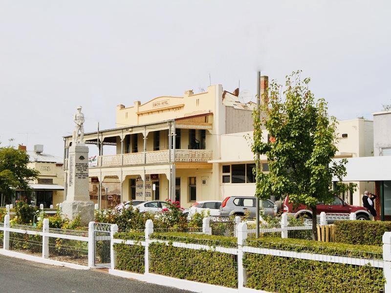 Yaapeet VIC Tourism Caloundra