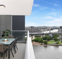 Executive Family 3 Bedroom Suite - Brisbane CBD - Views - Pool - WIFI - Free parking - Tourism Caloundra