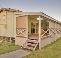 Exmouth Villas Unit 30 - Large Undercover Deck for Entertaining - Tourism Caloundra