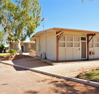 Exmouth Villas Unit 33 - Renovated Holiday Villa a Short Walk from Town Centre - Tourism Caloundra