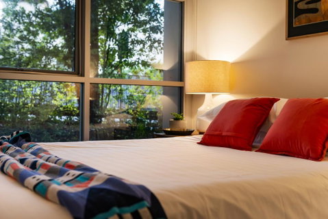 Explore Sydney From A Peaceful Modern Apartment - Tourism Caloundra 2