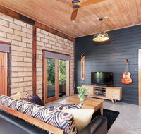 Falls River Luxury Accommodation - Tourism Caloundra