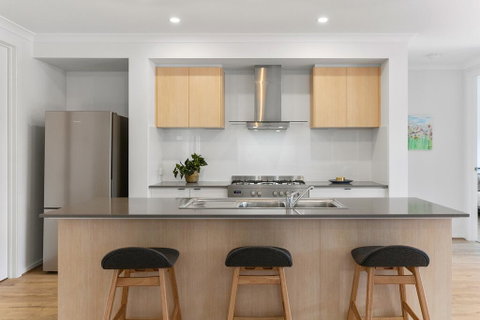 Family Holiday Paradise - New Modern Beach House - Tourism Caloundra 1