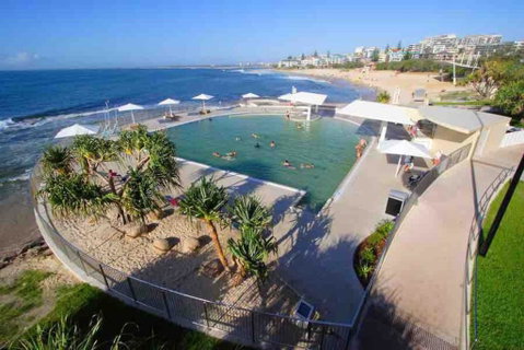 Family, Romance, Fun On Kings Beach - Tourism Caloundra 1