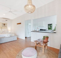 Farm  Co-sy - Tourism Caloundra