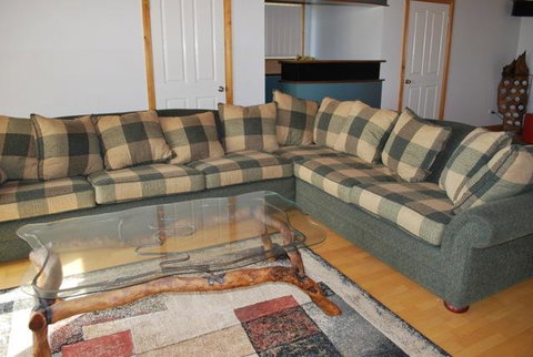 Farm Lane Retreat - Tourism Caloundra 1