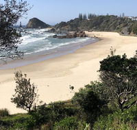Fi's relaxing Beach House - Tourism Caloundra