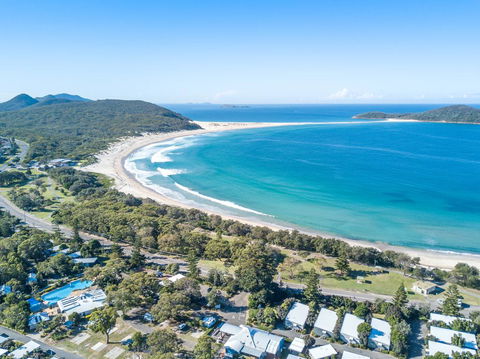 Fingal Bay Holiday Park - Tourism Caloundra 0