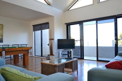 Fischer Torquay By Gold Star Stays - Tourism Caloundra 1