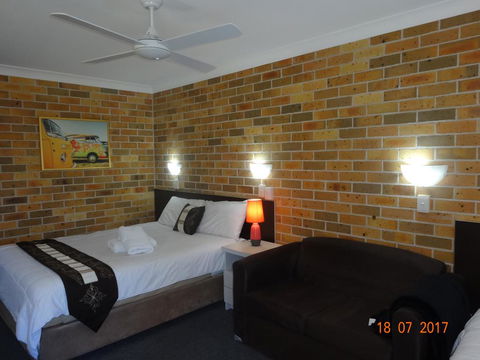 Forster Palms Motel - Tourism Caloundra 3