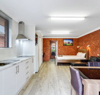 Fossicker Caravan Park - Tourism Caloundra