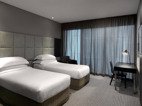 Four Points By Sheraton Brisbane - Tourism Caloundra 1