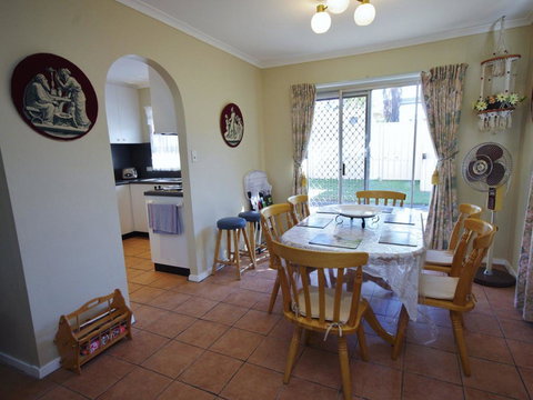 Fravent House - Tourism Caloundra 3