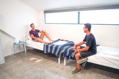 Freedom Hostels Cairns - Tourism Caloundra 1