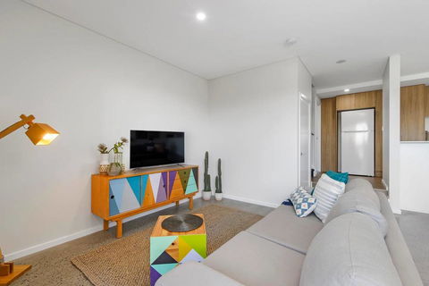 G149 - Apt 2 - Tourism Caloundra 3