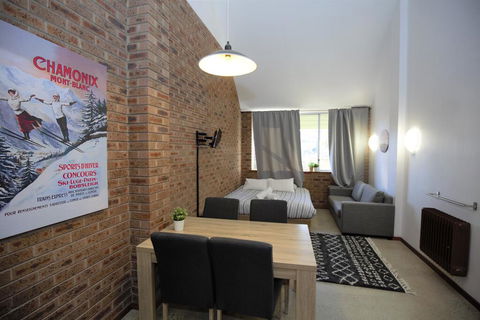 Gables 11 On Clyde Street - Tourism Caloundra 3