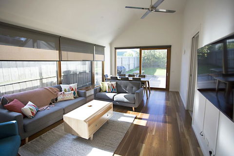 GALWAY COTTAGE - Tourism Caloundra 0