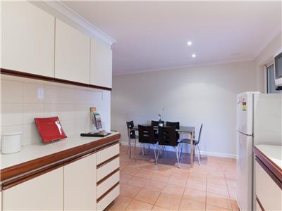Garden City Short Stays - Tourism Caloundra 1