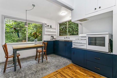 Garden Cottage - Tourism Caloundra 1
