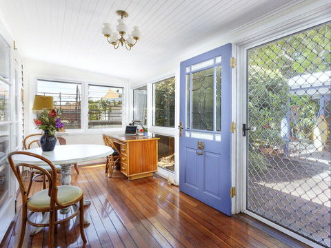Garden Cottage - Tourism Caloundra 0
