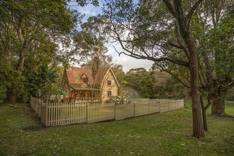 Gardeners Cottage - Tourism Caloundra 0