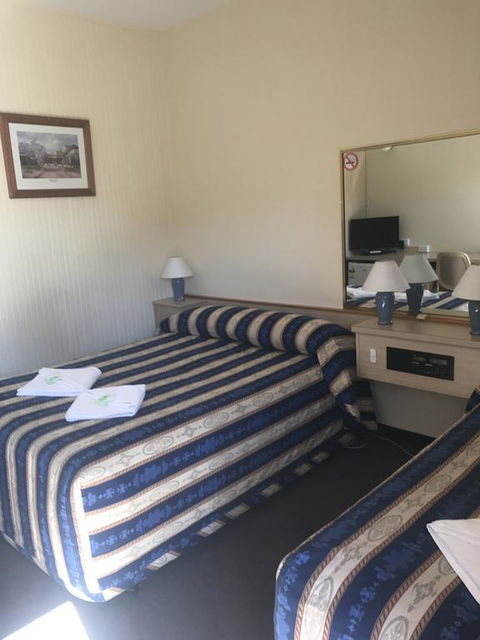 Gateway Motor Inn - Tourism Caloundra 2
