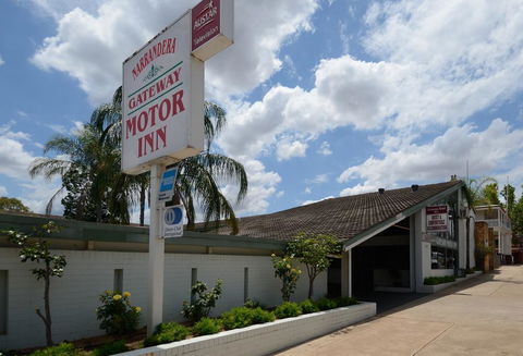 Gateway Motor Inn - Tourism Caloundra 0