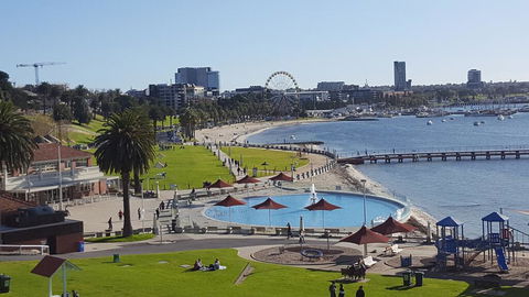 Gateway To The Surf Coast And Geelong - Tourism Caloundra 1