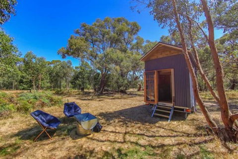 Geelong Tiny House - Tourism Caloundra 0