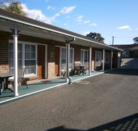 George Bass Motor Inn - Tourism Caloundra