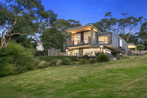Georges Boutique Hotel And Culinary Retreat - Tourism Caloundra 0