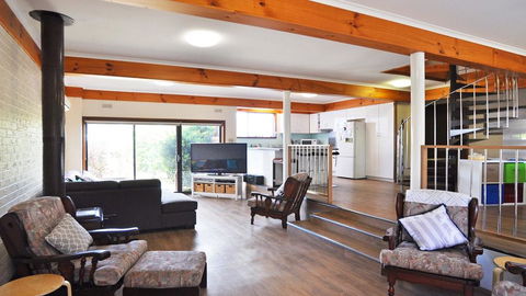 GETAWAY ON GARDEN - FREE WIFI - PET FRIENDLY (OUTSIDE ONLY) - Tourism Caloundra 2