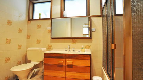 GETAWAY ON GARDEN - FREE WIFI - PET FRIENDLY (OUTSIDE ONLY) - Tourism Caloundra 1