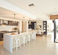 Getaway on Poplars - Comfortable and well-appointed - Tourism Caloundra