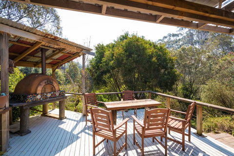 Getaway South Coast - Holiday House With Pool - Tourism Caloundra 1