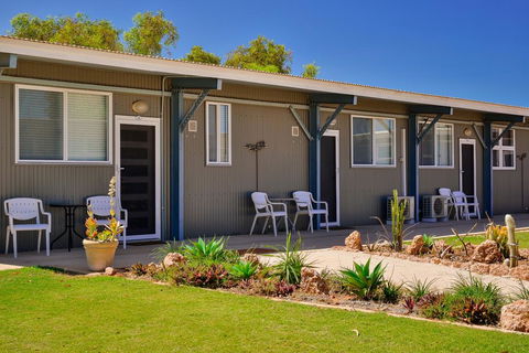 Getaway Villas Unit 38-1 - 1 Bedroom Disabled Friendly Accommodation - Tourism Caloundra 3