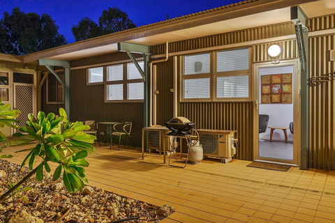 Getaway Villas Unit 38-11 - 1 Bedroom Self-Contained Accommodation - Tourism Caloundra 1