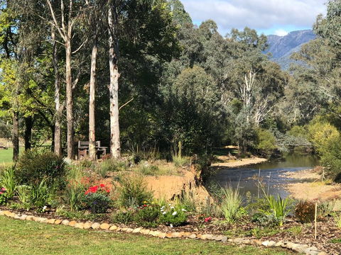 GGs By The River - Tourism Caloundra 2
