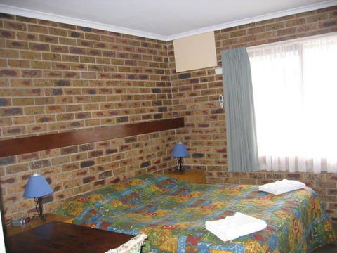 Gisborne Motel - Tourism Caloundra 3